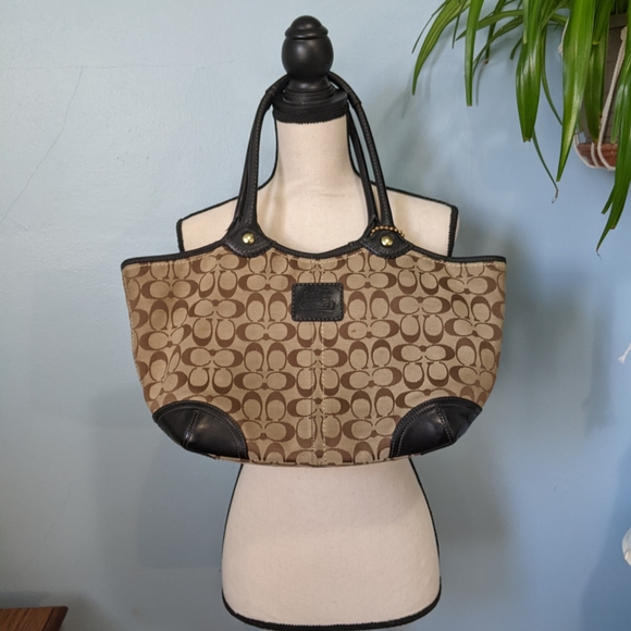 Coach Classic "C" Tote Bag - Picture 1 of 5